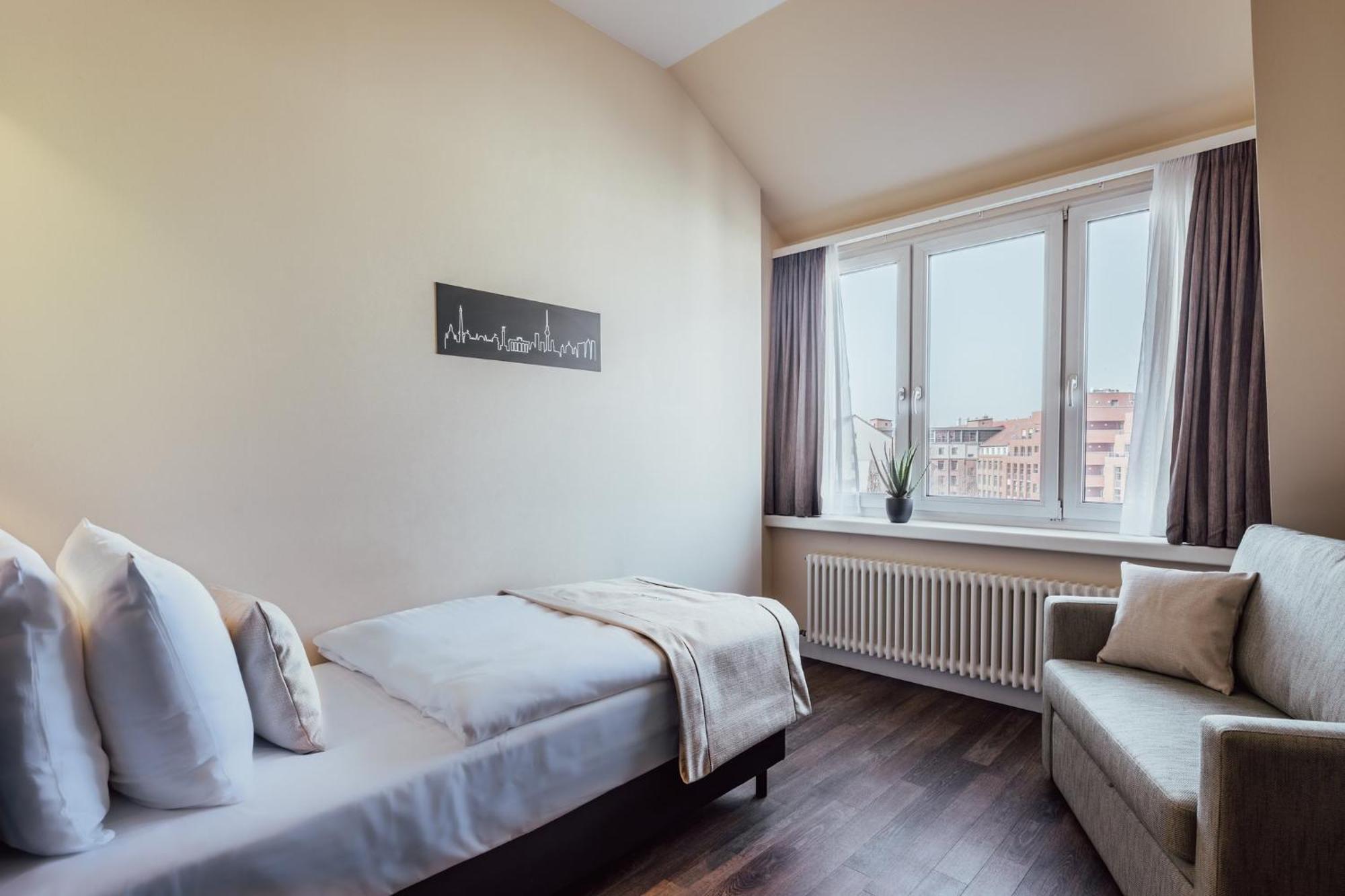 Garner - Charlottenburg, An Ihg Berlin