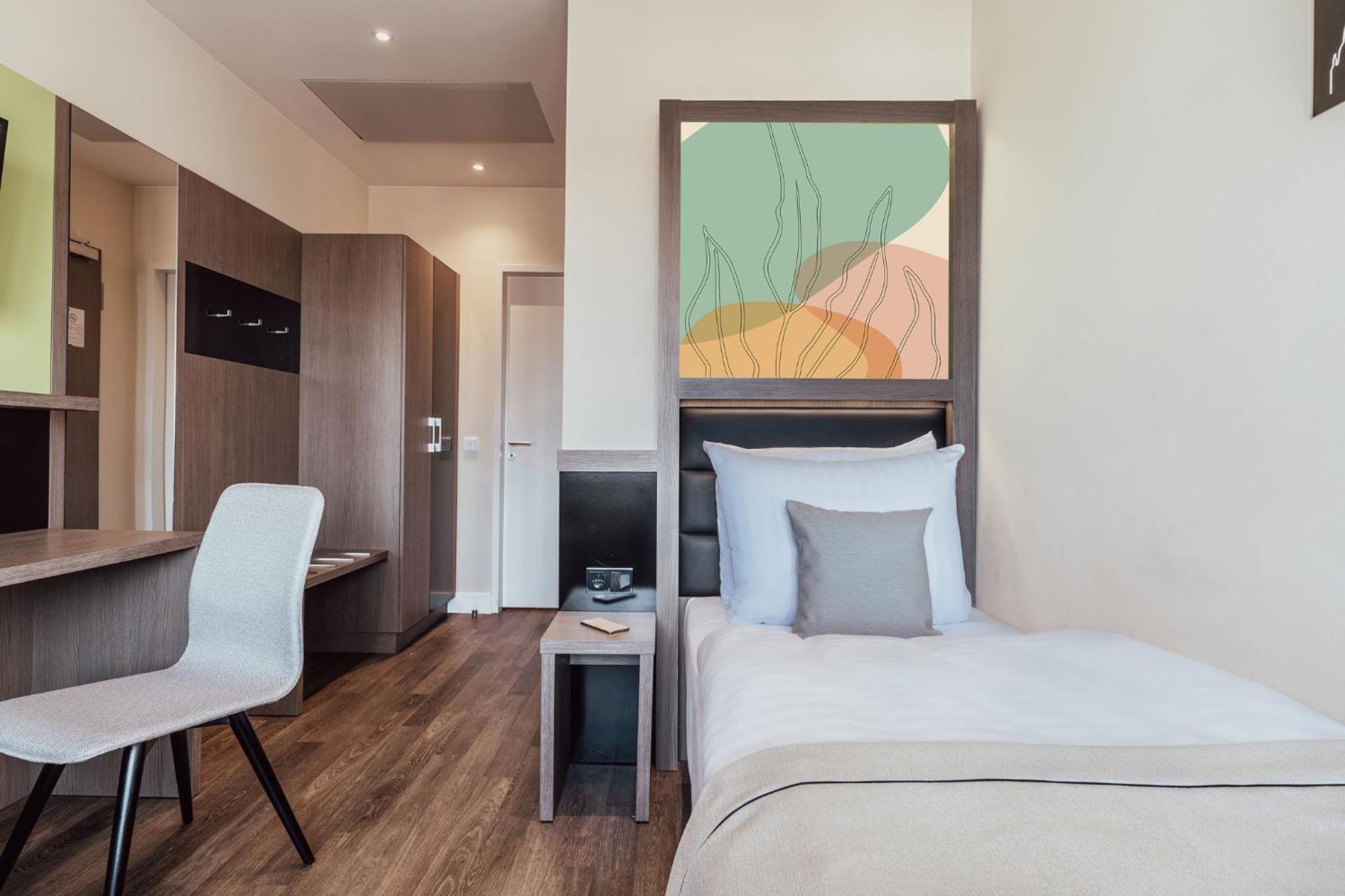 Garner - Charlottenburg, An Ihg 3* Berlin